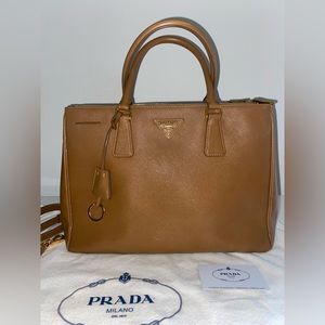 Prada Saffiano galleria bag